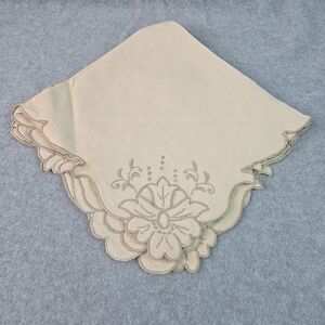 Vintage 4 Ivory Linen Luncheon Napkins Madeira‎ Style Taupe Embroidery Cutwork